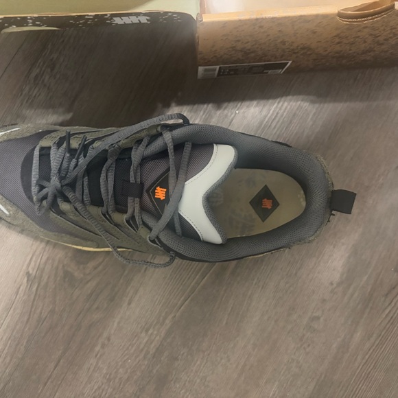 Nike air terra humara Undefeated cargo khaki DS - Picture 3 of 4